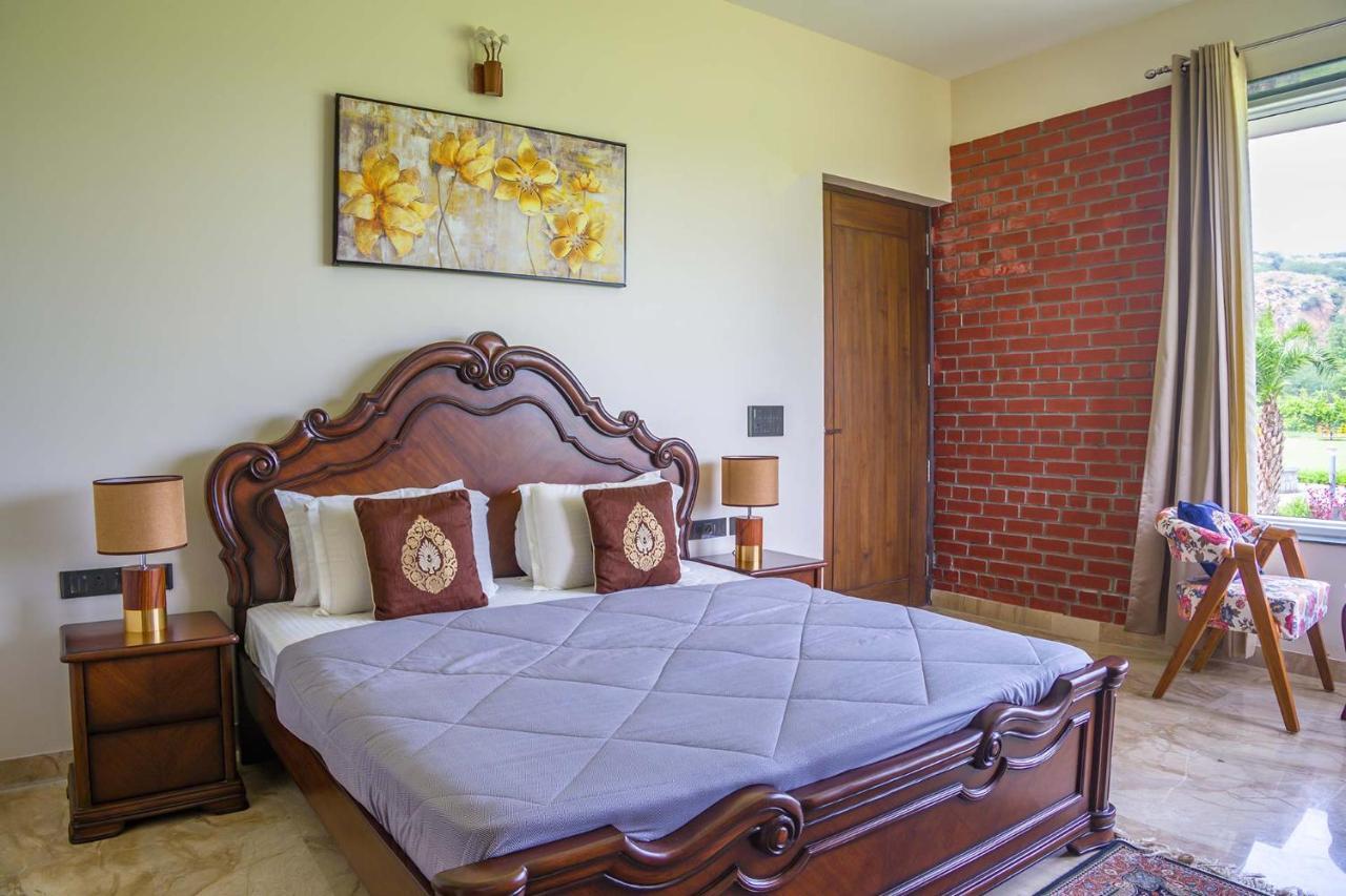 Stayvista At Hillside Paradise 4Bhk Lavish House In Delhi Dhauj Dış mekan fotoğraf