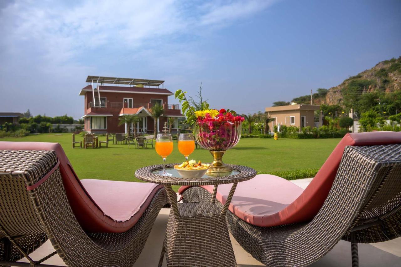 Stayvista At Hillside Paradise 4Bhk Lavish House In Delhi Dhauj Dış mekan fotoğraf