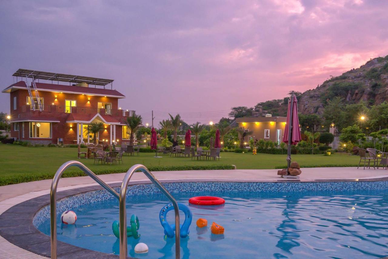Stayvista At Hillside Paradise 4Bhk Lavish House In Delhi Dhauj Dış mekan fotoğraf